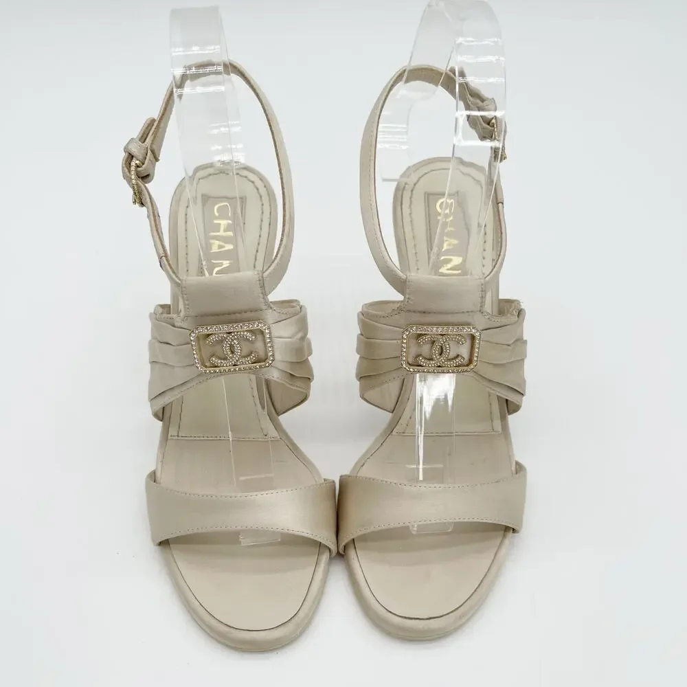CHANEL 2023 beige